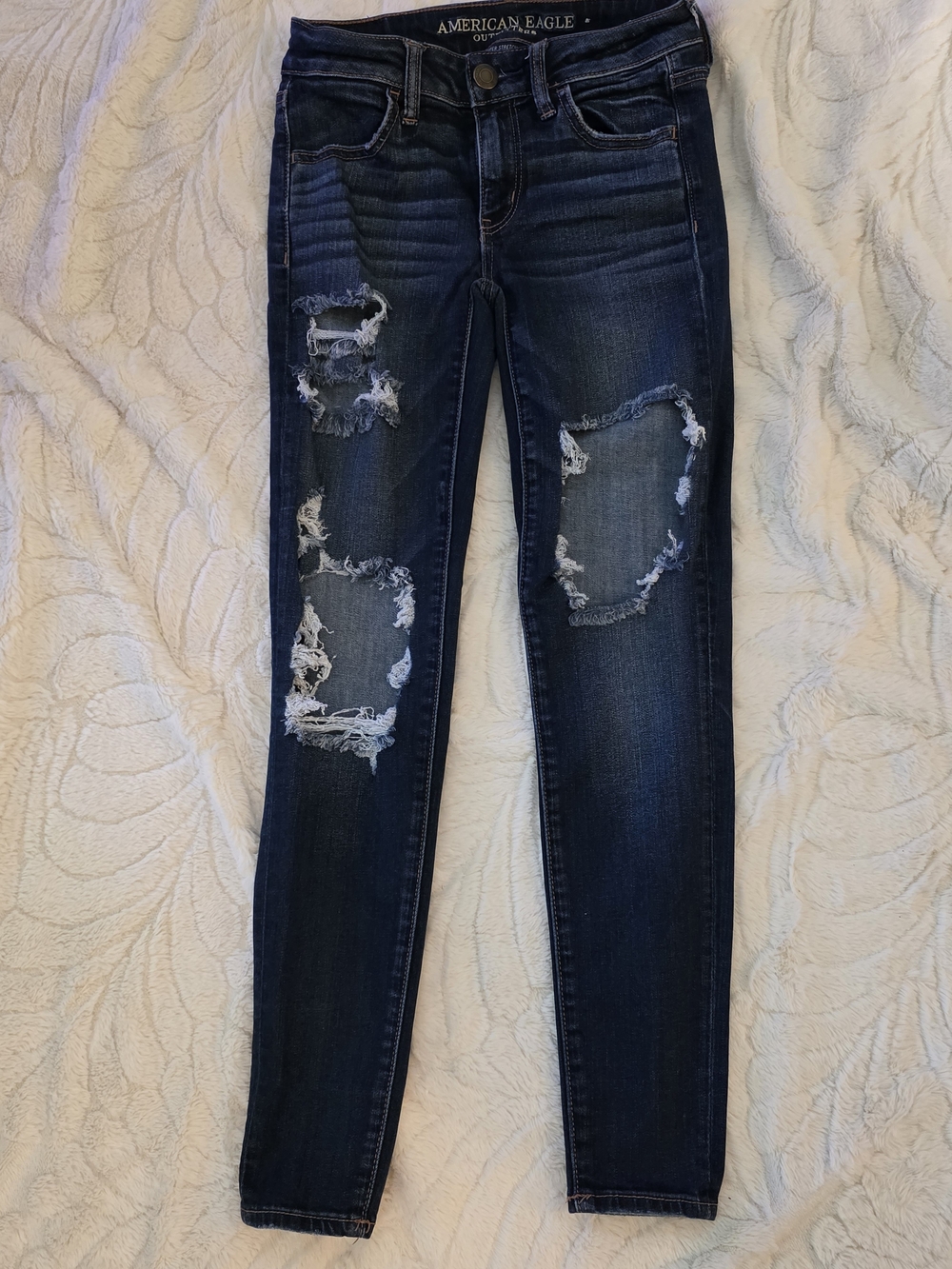 American Eagle Outfitters Dark Blue Ripped Skinny Jeans - Women's